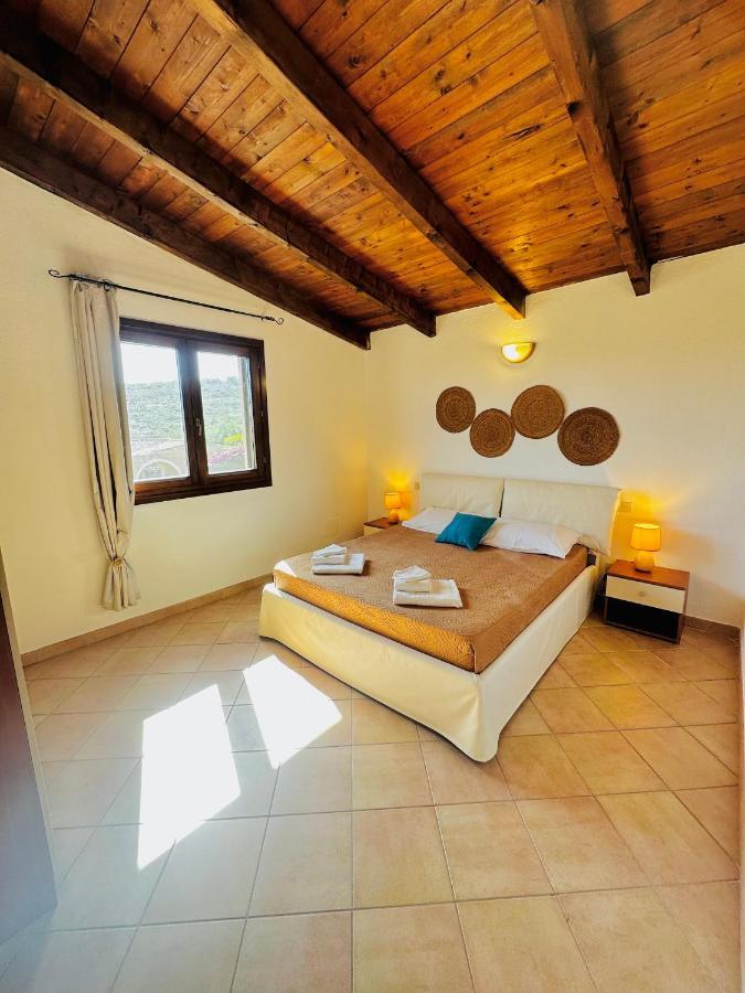 Villa Antonella Apartments Olbia Bagian luar foto